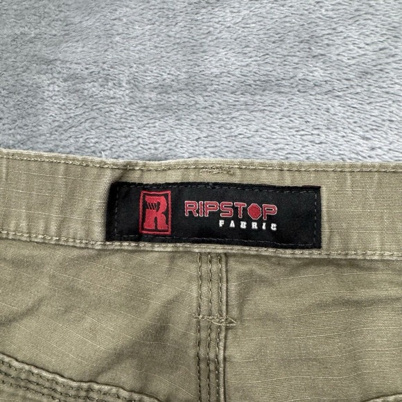 Wrangler Riggs Shorts Mens‎ 46 Beige Tan Cargo Carpenter Ripstop Workwear Logo - Picture 7 of 12